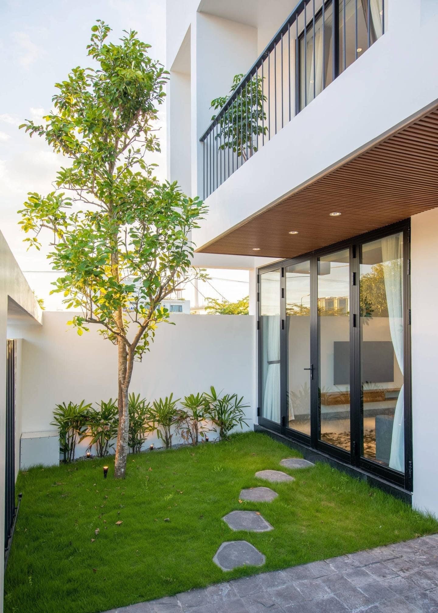 Tấm ốp ngoài trời 2