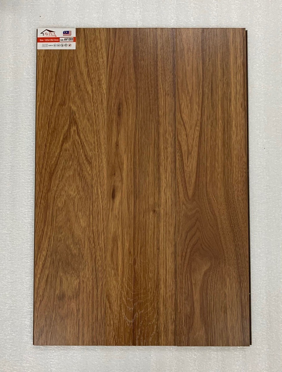 SÀN GỖ CỐT NÂU AVIVA AV1202