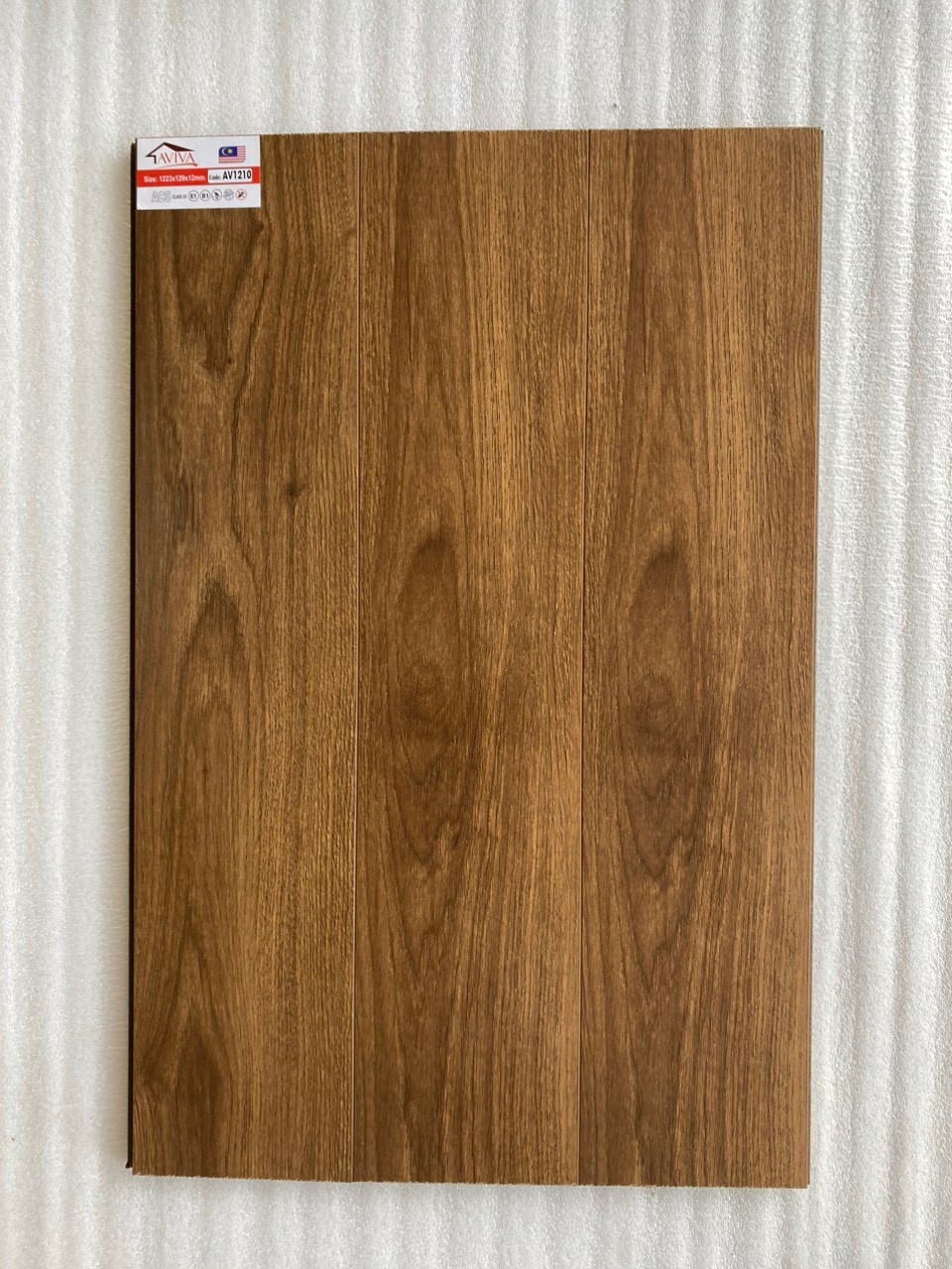 SÀN GỖ CỐT NÂU AVIVA AV1210